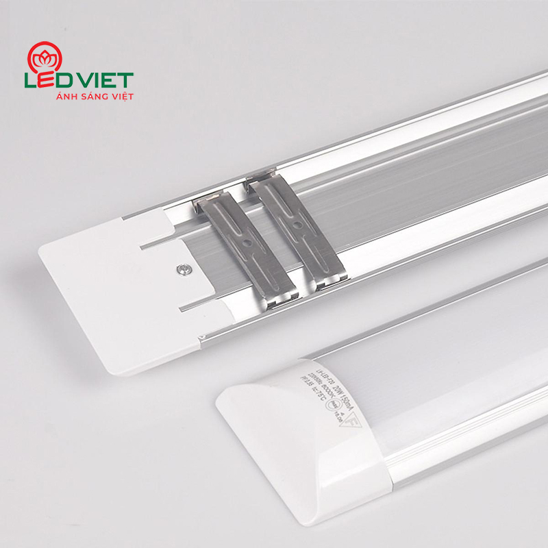 Đèn tuýp led bán nguyệt đổi màu Rạng Đông BD M26L ĐM 120/36W ảnh2