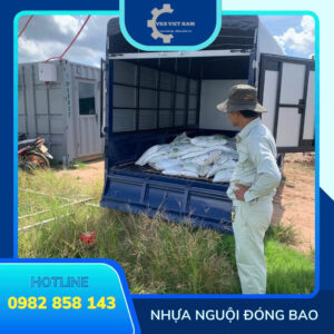 Nhựa đường đóng bao là vật liệu vá đường tiện lợi, dùng ngay không cần gia nhiệt.
