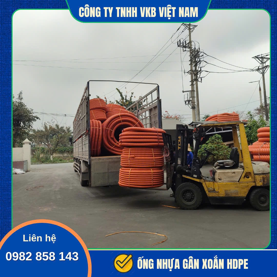 ống nhựa gân xoắn hdpe Ống nhựa gân xoắn HDPE có độ bền cao, chuyên dùng để bảo vệ cáp điện và cáp viễn thông trong các công trình hạ tầng.